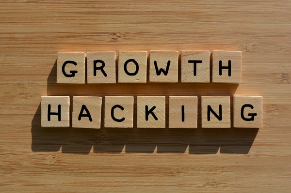 Growth hacking : apprenez les bases de cette méthode